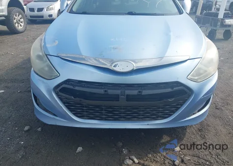 2013 Hyundai Sonata Hybrid from USA, damaged, VIN KMHEC4A43DA077687